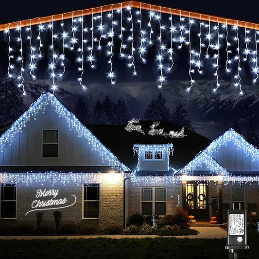 Outdoor Christmas Lights | Kosmos Seasons