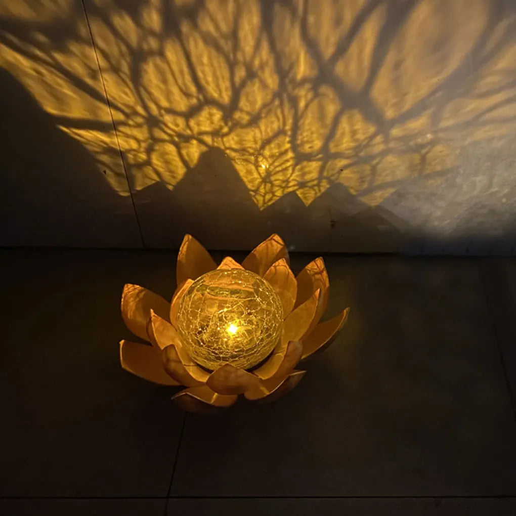 Lotus Shaped Solar Garden Lights | Kosmos Seasons